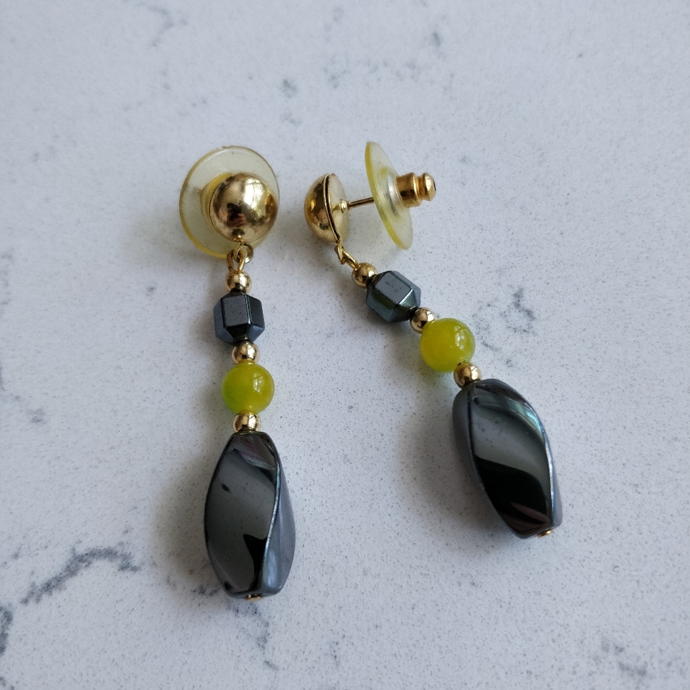 (3/$15) Vintage dangle stone earrings